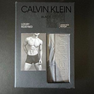 Calvin Klein boxer briefs L NWT